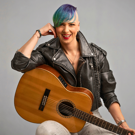 "A captivating performer." - Irish Music Magazine